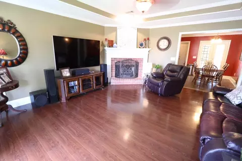 309 White Oak Dr, Brandon, MS 39047 photo 2