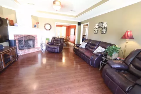 309 White Oak Dr, Brandon, MS 39047 photo 3