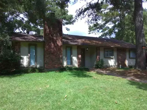 617 Briarcliff Cir, Jackson, MS 39212 photo 1
