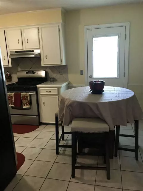 527 Oak Grove Dr, Jackson, MS 39212 photo 4