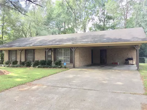 527 Oak Grove Dr, Jackson, MS 39212 photo 1