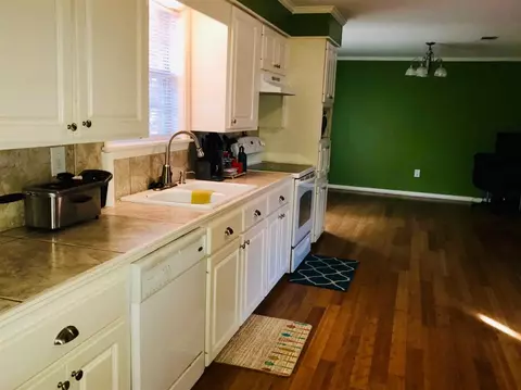2285 Upper Dr, Pearl, MS 39208 photo 3