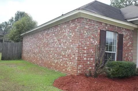 410 Pinebrook Cir, Brandon, MS 39047 photo 2