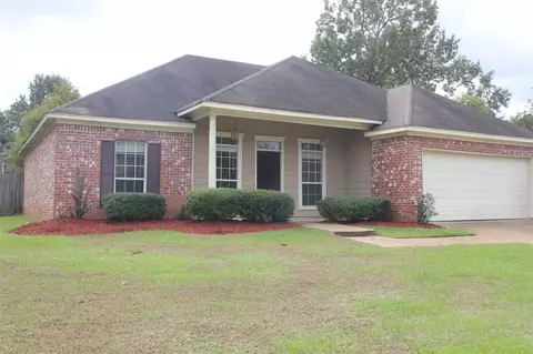 410 Pinebrook Cir, Brandon, MS 39047 photo 1