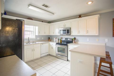 106 Creekside Dr, Canton, MS 39046 photo 9
