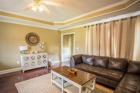 106 Creekside Dr, Canton, MS 39046 photo 5