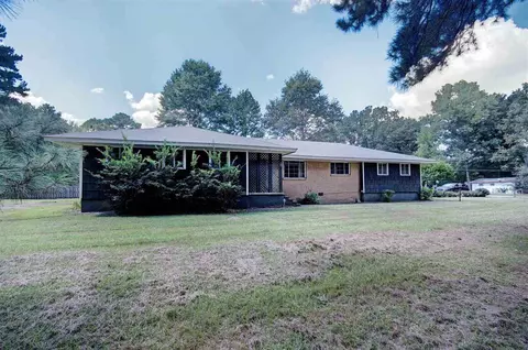 1024 Davis Cv, Jackson, MS 39209 photo 1