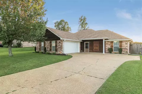 331 Willow Run, Pearl, MS 39208 photo 1