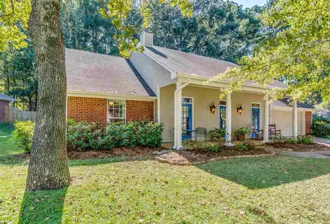 155 Hanover Dr, Brandon, MS 39047 photo 2