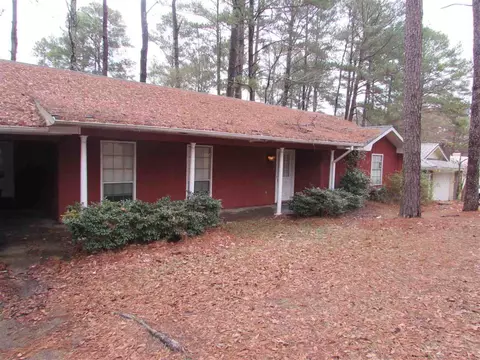 1152 Ferncrest Dr, Jackson, MS 39211 photo 1