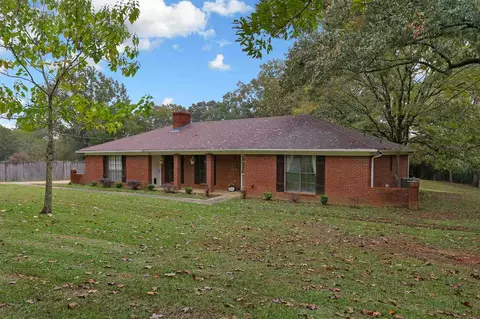 2338 N Pine Lea Dr, Jackson, MS 39209 photo 2