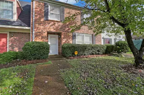 5116 Pine Point Dr, Jackson, MS 39211 photo 1
