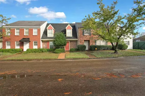 5116 Pine Point Dr, Jackson, MS 39211 photo 2
