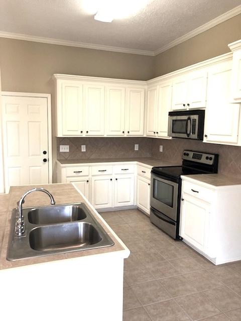 128 Stapleton Dr, Canton, MS 39046 photo 4