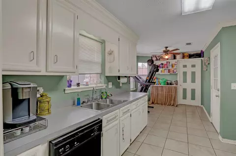 211 Oakbrook Dr, Brandon, MS 39047 photo 11