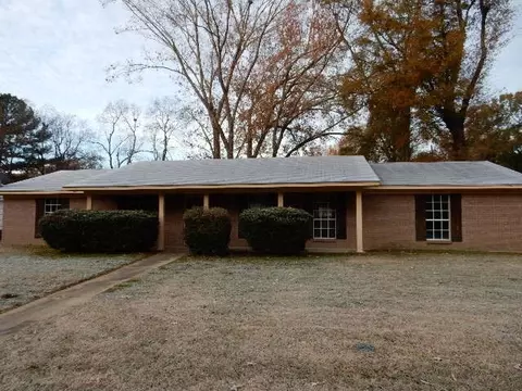 5271 Harrow Dr, Jackson, MS 39211 photo 1