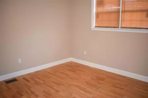 111 Maywood Cir, Jackson, MS 39211 photo 12