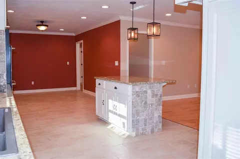 111 Maywood Cir, Jackson, MS 39211 photo 9