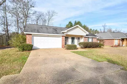 335 Willow Bay Dr, Byram, MS 39272 photo 2