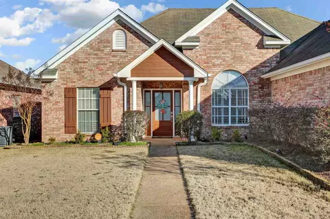 415 Ryan Dr, Brandon, MS 39047 photo 1