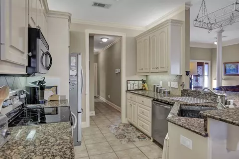 415 Ryan Dr, Brandon, MS 39047 photo 9