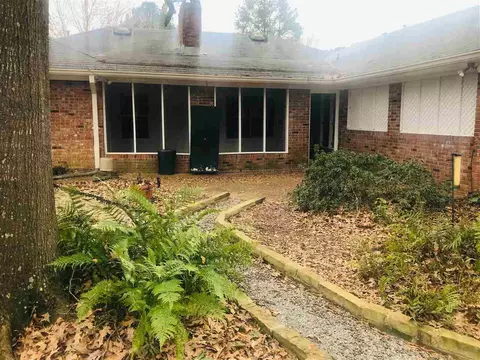 55 Woodridge Pl, Jackson, MS 39211 photo 5