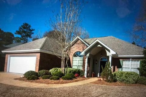 5976 Libby Ln, Jackson, MS 39211 photo 1