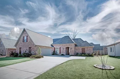 108 Elizabeth Dr, Brandon, MS 39042 photo 1