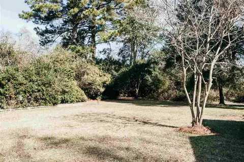 818 Colonial Cir, Jackson, MS 39211 photo 32