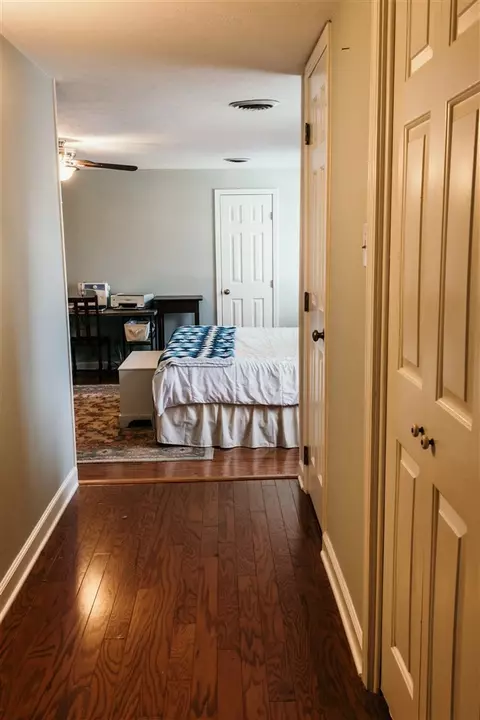 818 Colonial Cir, Jackson, MS 39211 photo 17