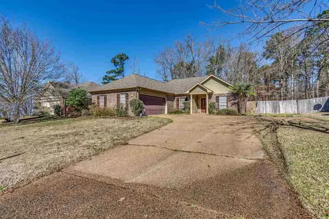 137 Post Oak Dr, Brandon, MS 39047 photo 1