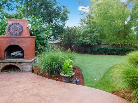 413 Glen Oaks Dr, Brandon, MS 39047 photo 2