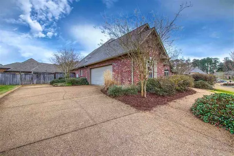 105 Willow Crest Cir, Brandon, MS 39047 photo 3