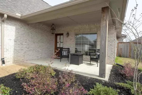37 Savannah Cir, Brandon, MS 39047 photo 1