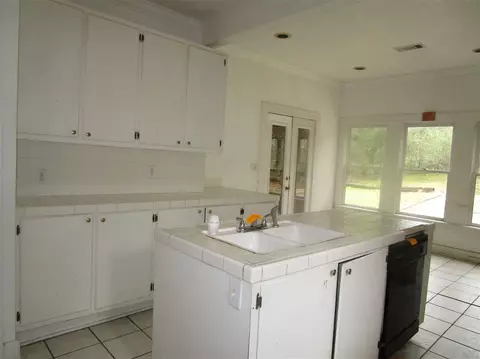 4017 Pine Hill Dr, Jackson, MS 39206 photo 8