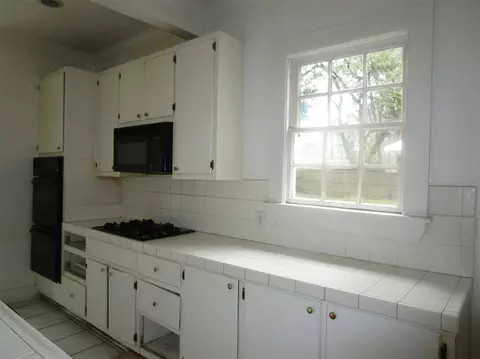 4017 Pine Hill Dr, Jackson, MS 39206 photo 7
