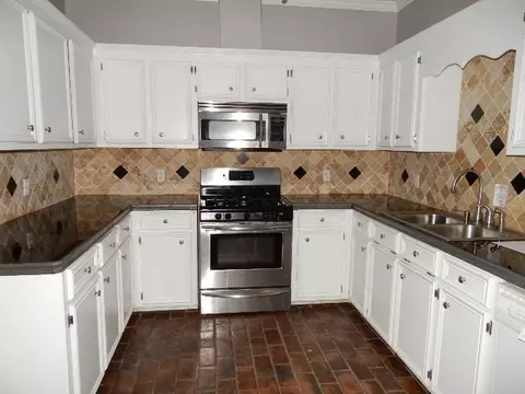 102 Formosa Dr, Brandon, MS 39047 photo 9