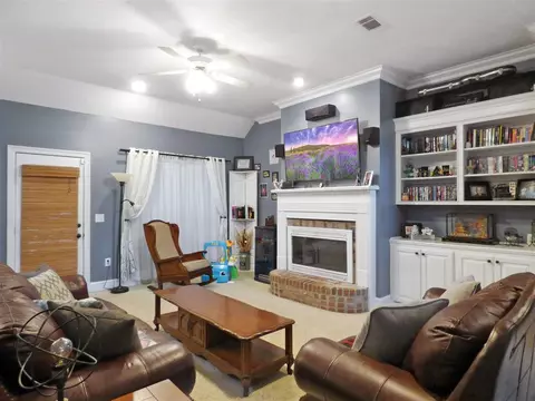 104 Bay Pointe Pl, Brandon, MS 39047 photo 4