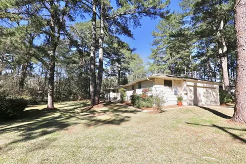 109 Chippewa Cir, Jackson, MS 39211 photo 32