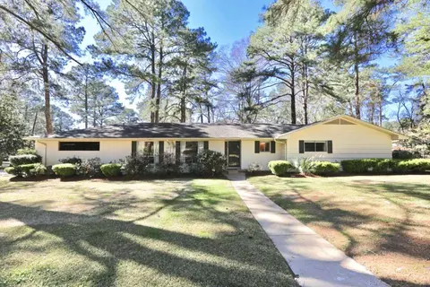109 Chippewa Cir, Jackson, MS 39211 photo 1