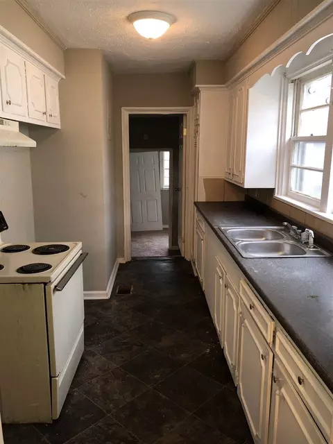 349 Broadmoor Dr, Jackson, MS 39206 photo 5