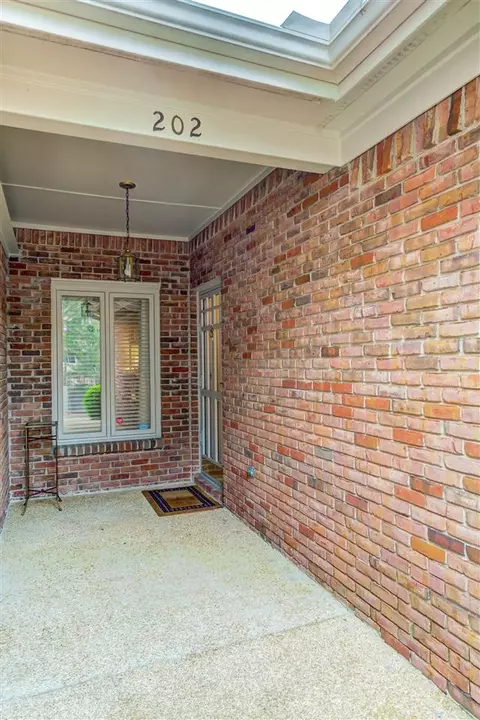202 Meadow Knoll Dr, Jackson, MS 39211 photo 5