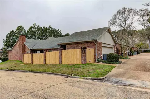 202 Meadow Knoll Dr, Jackson, MS 39211 photo 8