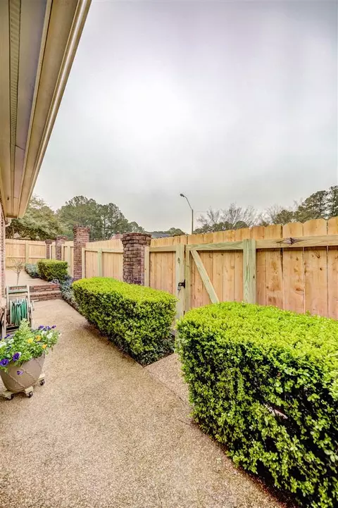 202 Meadow Knoll Dr, Jackson, MS 39211 photo 46