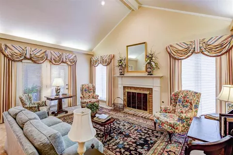 202 Meadow Knoll Dr, Jackson, MS 39211 photo 12