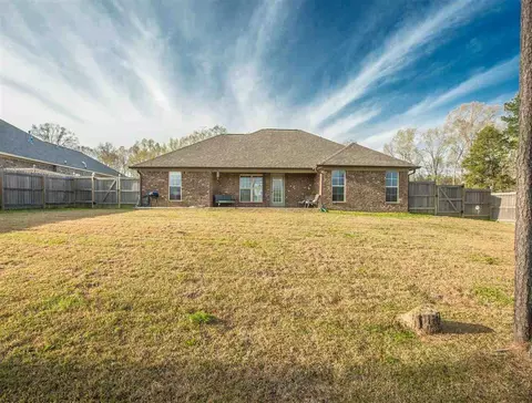 922 Timberton Dr, Pearl, MS 39208 photo 4