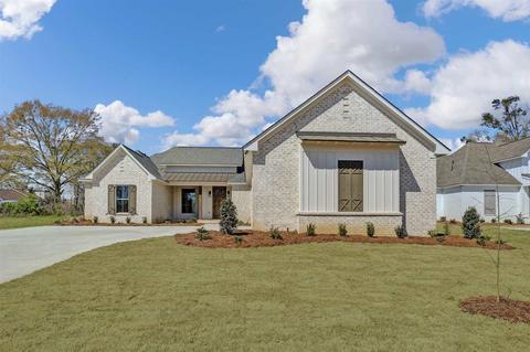 107 Coventry Ln, Canton, MS 39046 photo 1