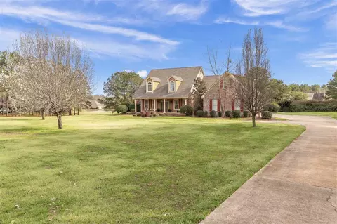 105 Cherry Bluff Dr, Madison, MS 39110 photo 1