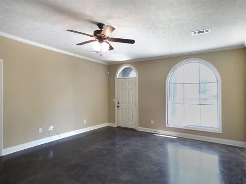 104 Torrence Cv, Byram, MS 39272 photo 3