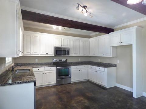 104 Torrence Cv, Byram, MS 39272 photo 6